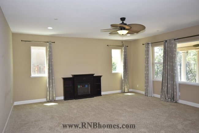 Photo - 1416 Bicker Cir