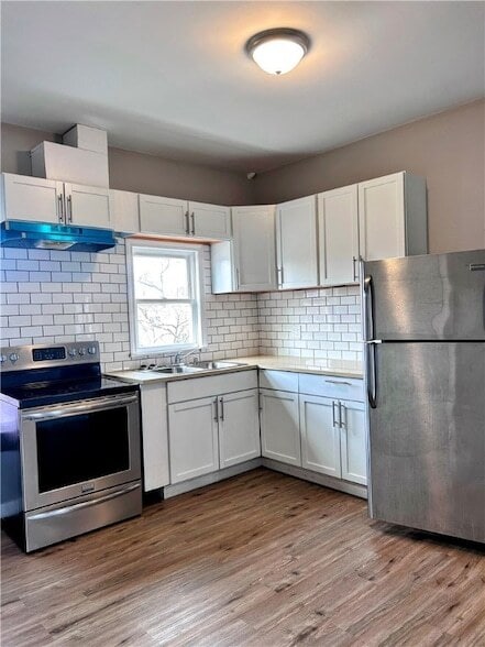 Photo - 306 Potters Ave