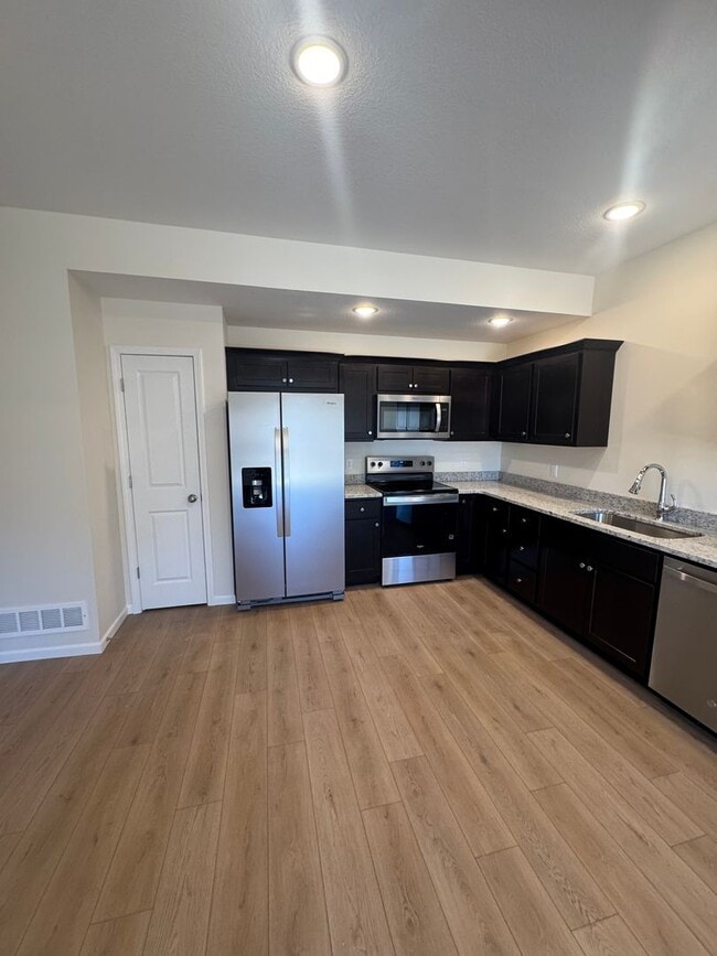 Photo - 4919-4921 Silver Mill Dr. Unit 4919 Silver Mill Dr.