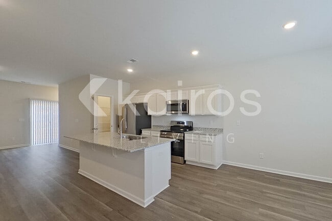 Photo - 2137 Banyon Cir