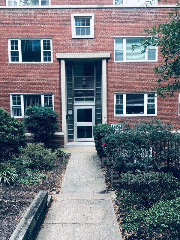 Building Photo - 1322 Fort Myer Dr Unit Apt # 905