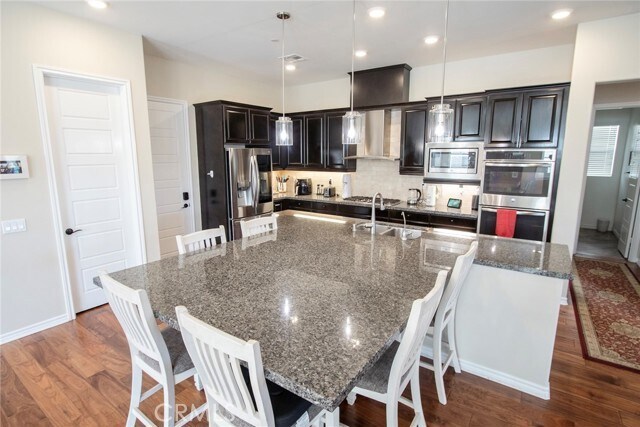 Photo - 26424 Township St