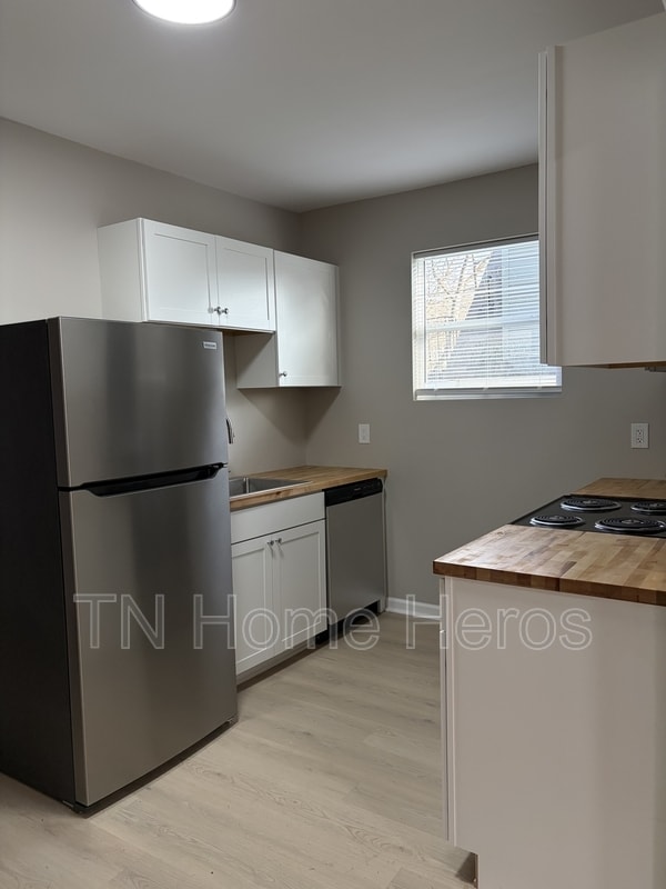 Photo - 1700 Wilder Pl