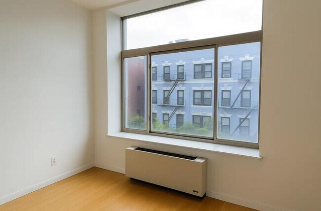 Photo - 1952 First Avenue Unit 609