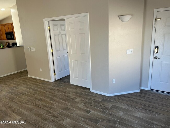 Photo - 12822 E Red Iron Trail