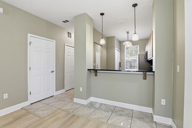 Photo - Conveniently located condo in Grantwood Unit V127