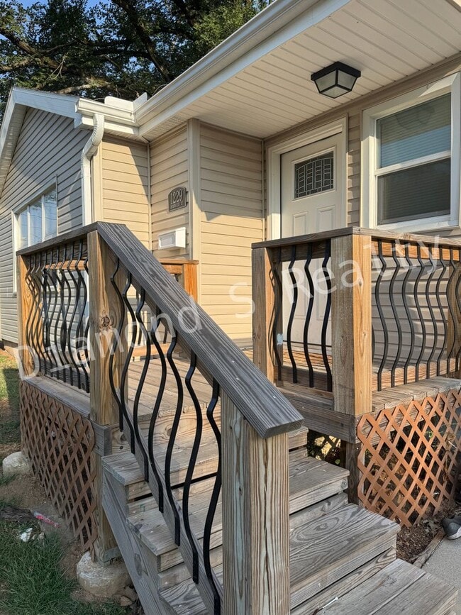 Photo - Updated and Located near Mercy Hospital!  ...
