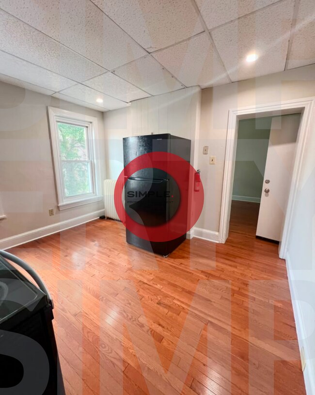 4 E 4th St Unit 2
