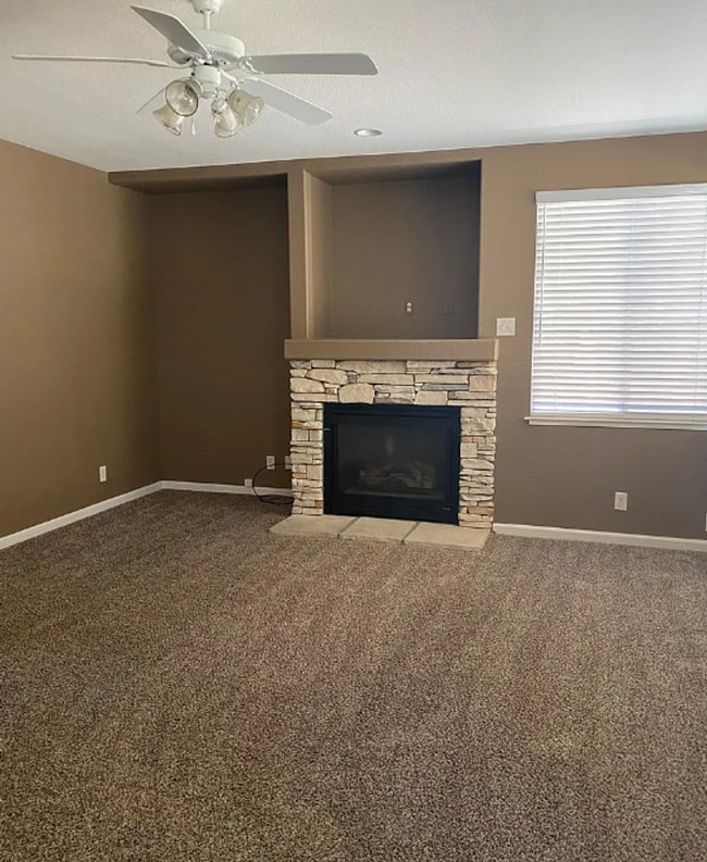 Photo - 4 Bedroom, 3 Bath North West Reno Area Home!