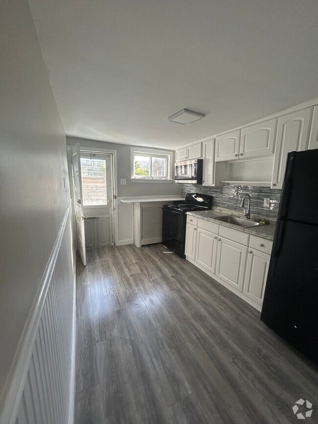 Building Photo - 2537 E Norris St Rental
