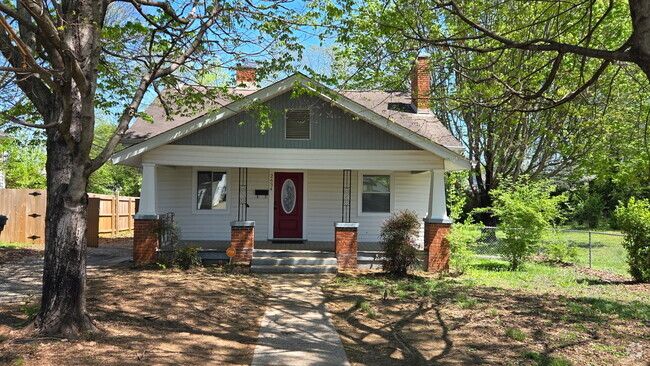 Building Photo - 2634 Barton St Rental