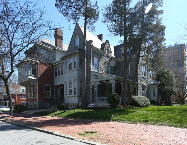Building Photo - 1315 Delaware Ave Rental