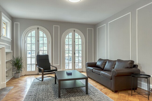 Photo - 7024 Forsyth Blvd Unit 2E