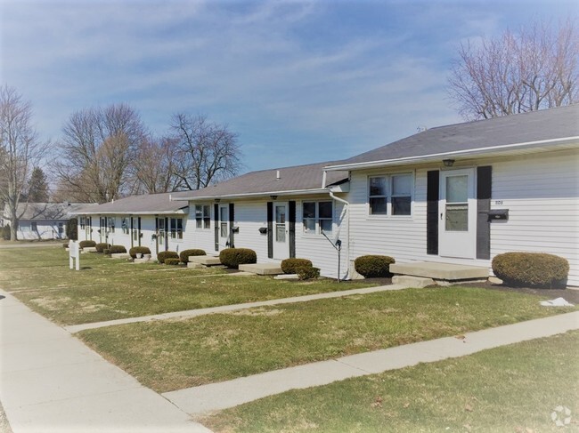 Lee Manor - Worth Capital Bellefontaine Rental