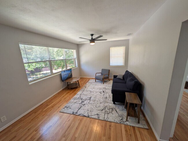 2716 Green St Unit 1