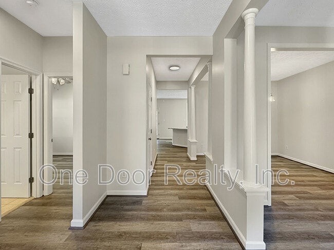 Photo - 6268 Chelsea Crescent