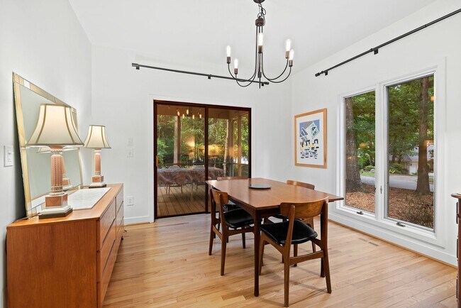 Photo - Gorgeous Home in Ironwoods Neighborhood Chapel Hill