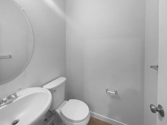 Photo - 3234 Bridgeway Dr