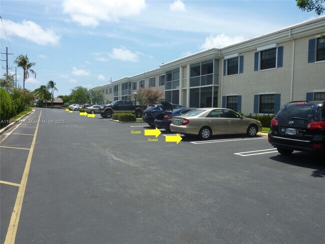 Photo - 180 Cypress Club Dr Unidad 834