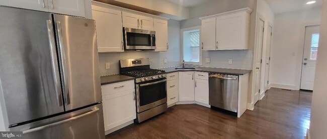 Photo - 1728 N Stillman St