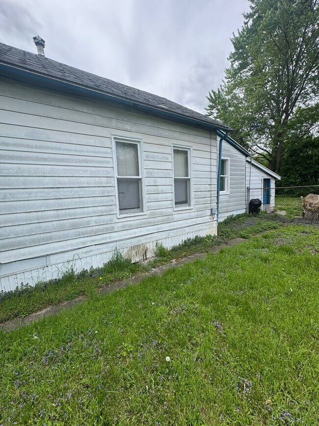 Photo - 1639 S Warren Ave