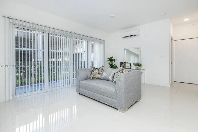 Photo - 25850 SW 140th Ct Unit 6-209