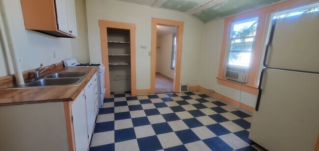 Photo - 1310 Grant St Unit #202