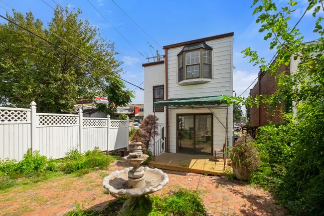 Photo - 1315 Hampton Ave Unit 1