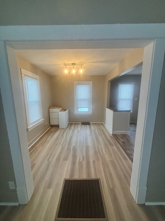 Photo - 352 Springfield Ave