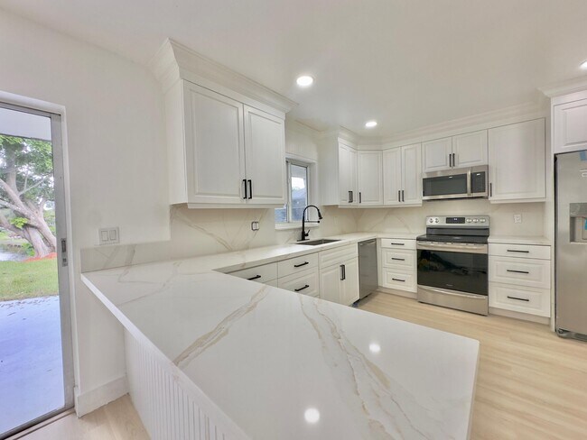 Photo - 6811 NW 32nd Ave