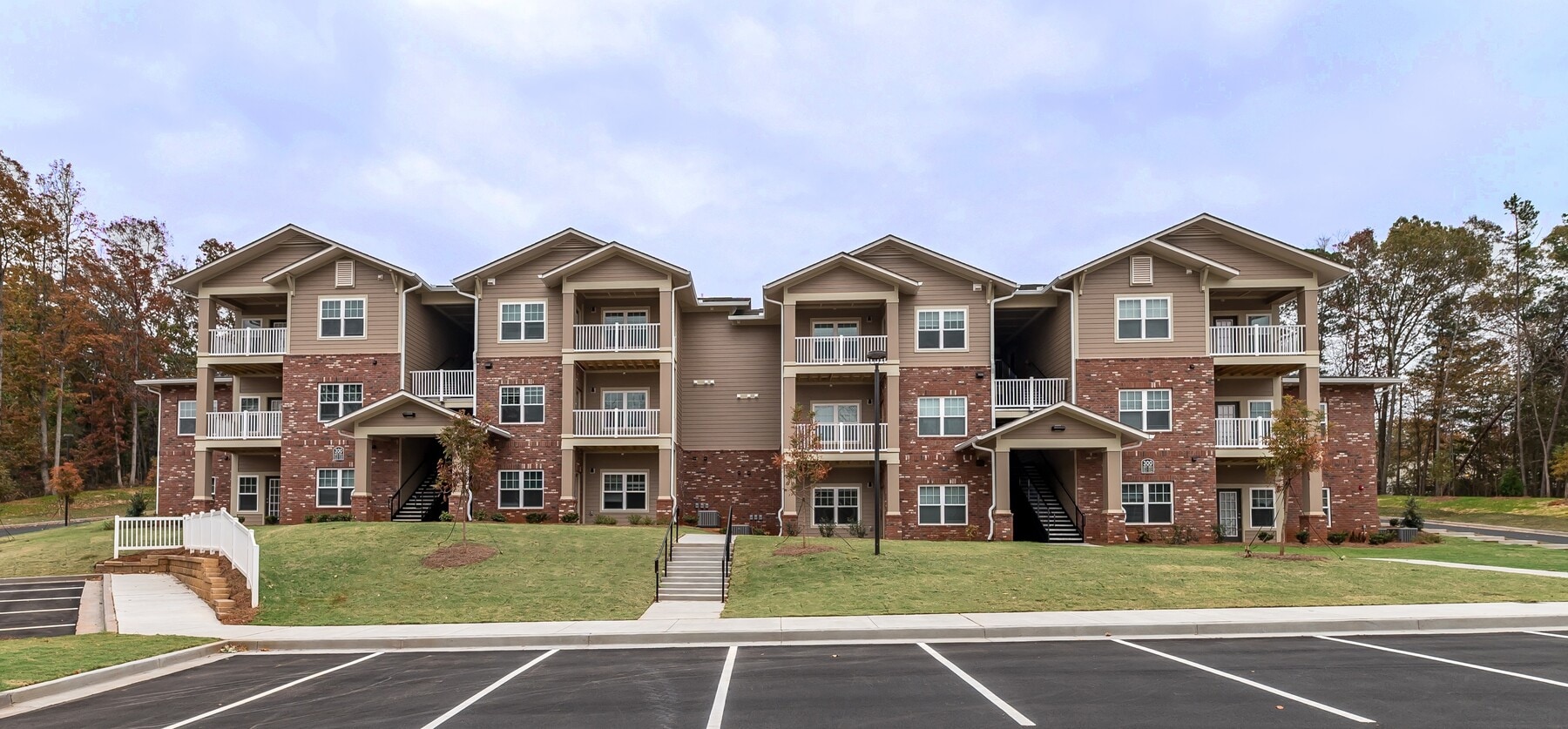 Sutton Terrace - Sutton Terrace Apartments