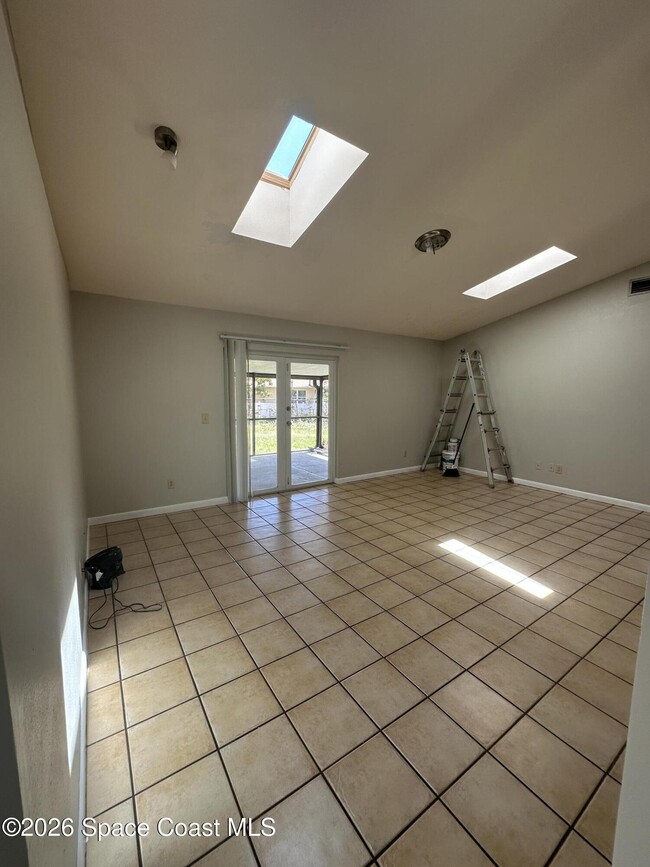 Photo - 1100 Ipswich St NW