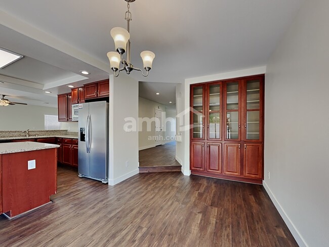 Photo - 10685 Timber Stand St