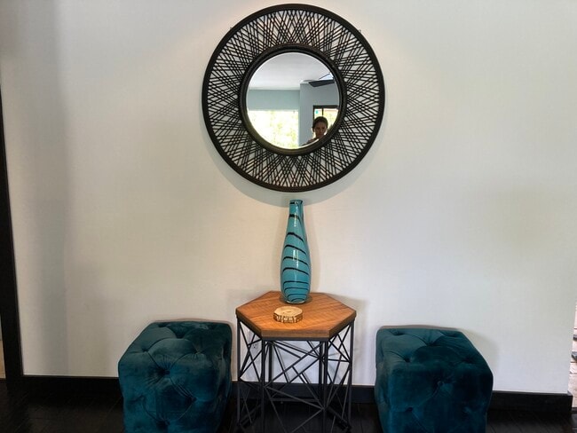 Pasillo - 4302 5th Ave Unidad Condo with Canyon View