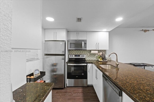 Photo - 8075 SW 107th Ave Unidad 221