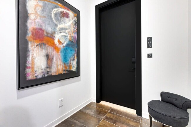 Photo - 4290 Rue Hutchison Unit FL2-ID1316007P