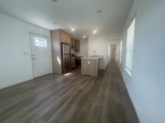 2627 S Lamb Blvd