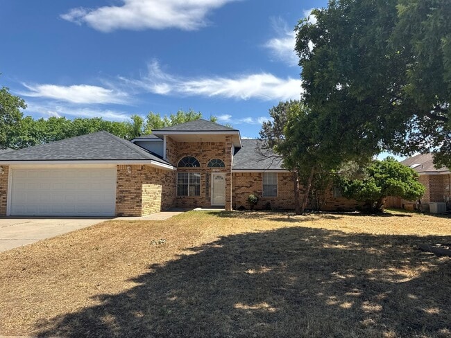 Building Photo - beautiful 4-bedroom, 2-bath Home available...