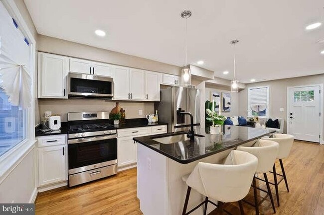 Photo - 1632 Ridge Pl SE