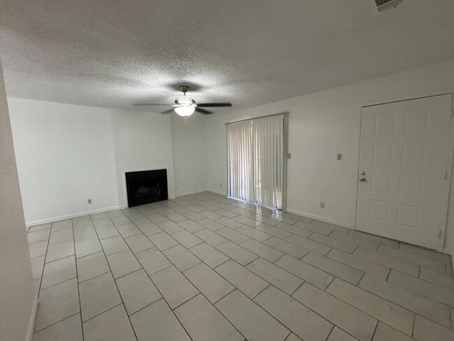 Photo - 5181 E Olive Ave Unit 118