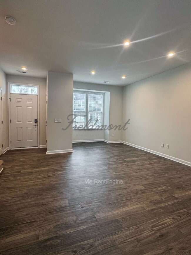 Photo - 574 Preakness Run