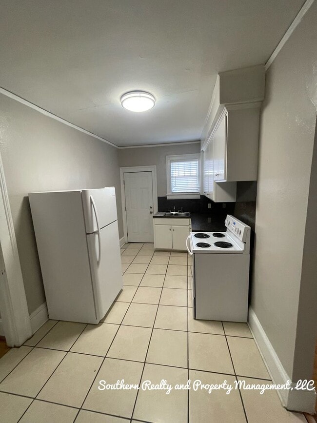Photo - Newly Renovated Duplex Unit 334 S. Capitol Parkway