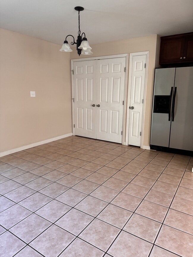 Photo - 242 SE 47th St