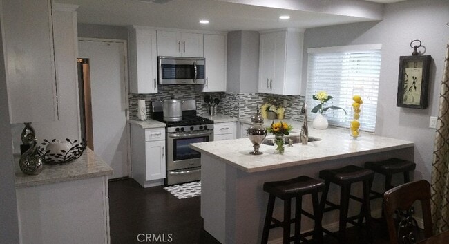 Photo - 1456 N Barranca Ave