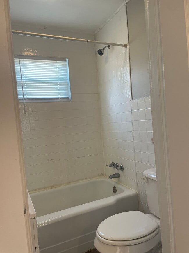 Photo - 89 Leach St