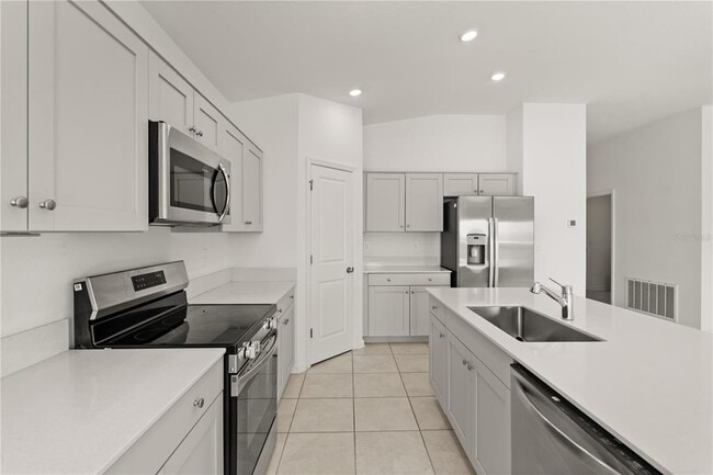 Photo - 680 Sand Pne Ln