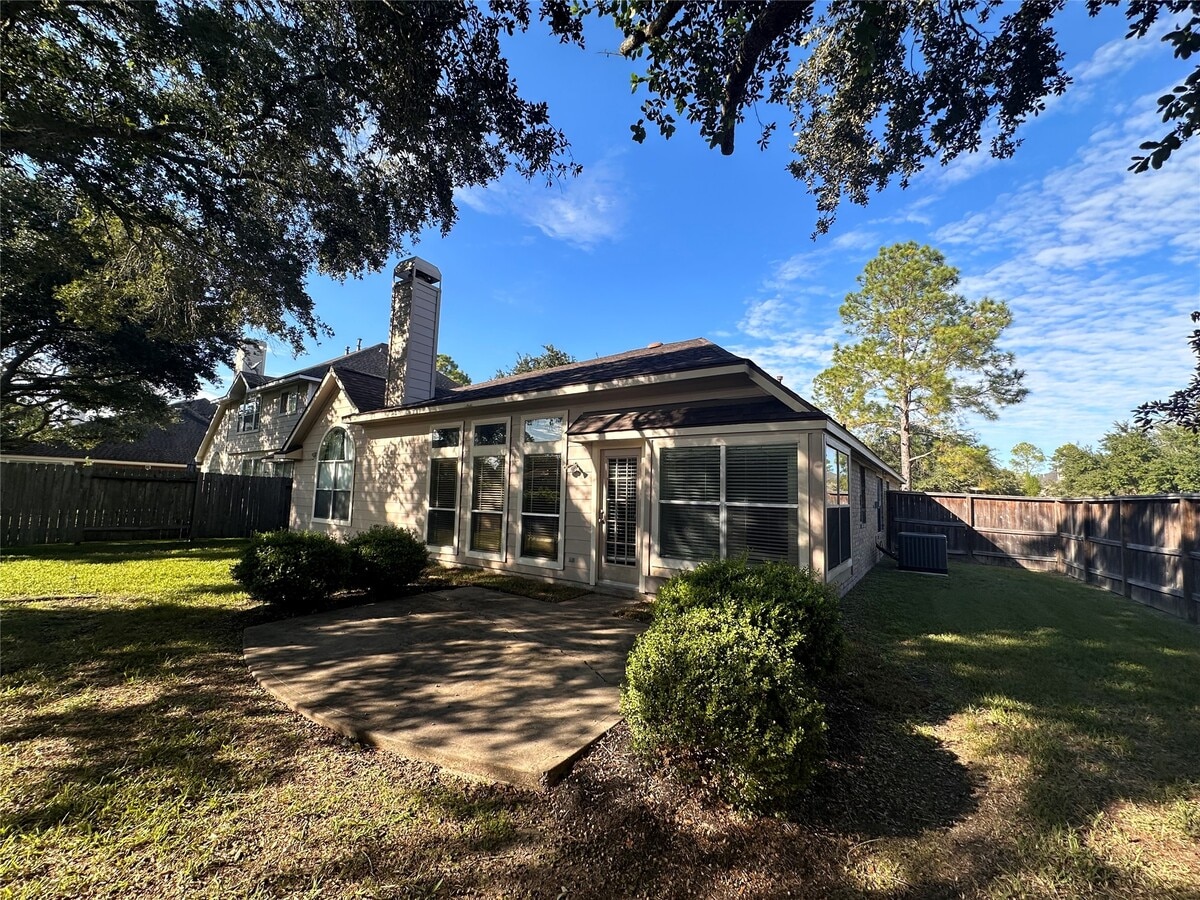 Photo - 3734 Paigewood Dr