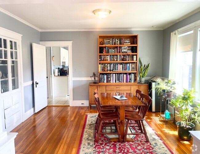 Building Photo - 174 Ocean Ave W Unit 2 Rental