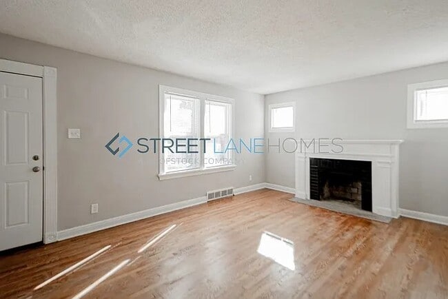 Photo - 3825 Melba Pl