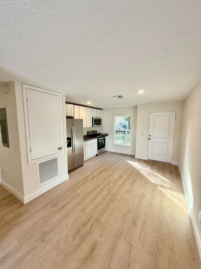 Photo - 505 N 27th St